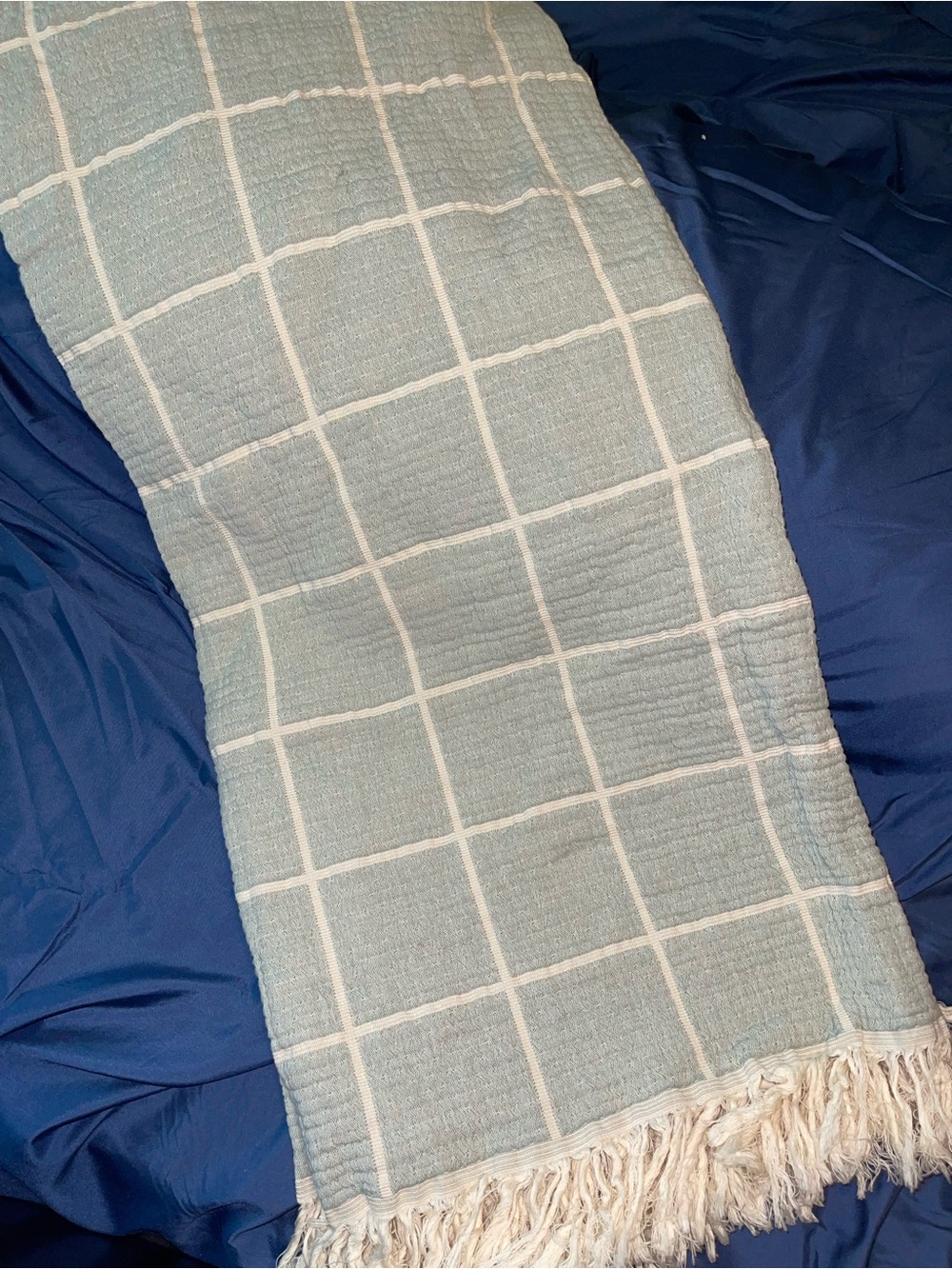 Texteis Penedo Soft Light Blue Throw Blanket with Fringe